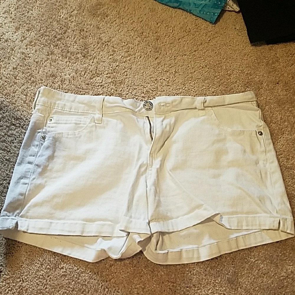 CO Jeans white jean short shorts
